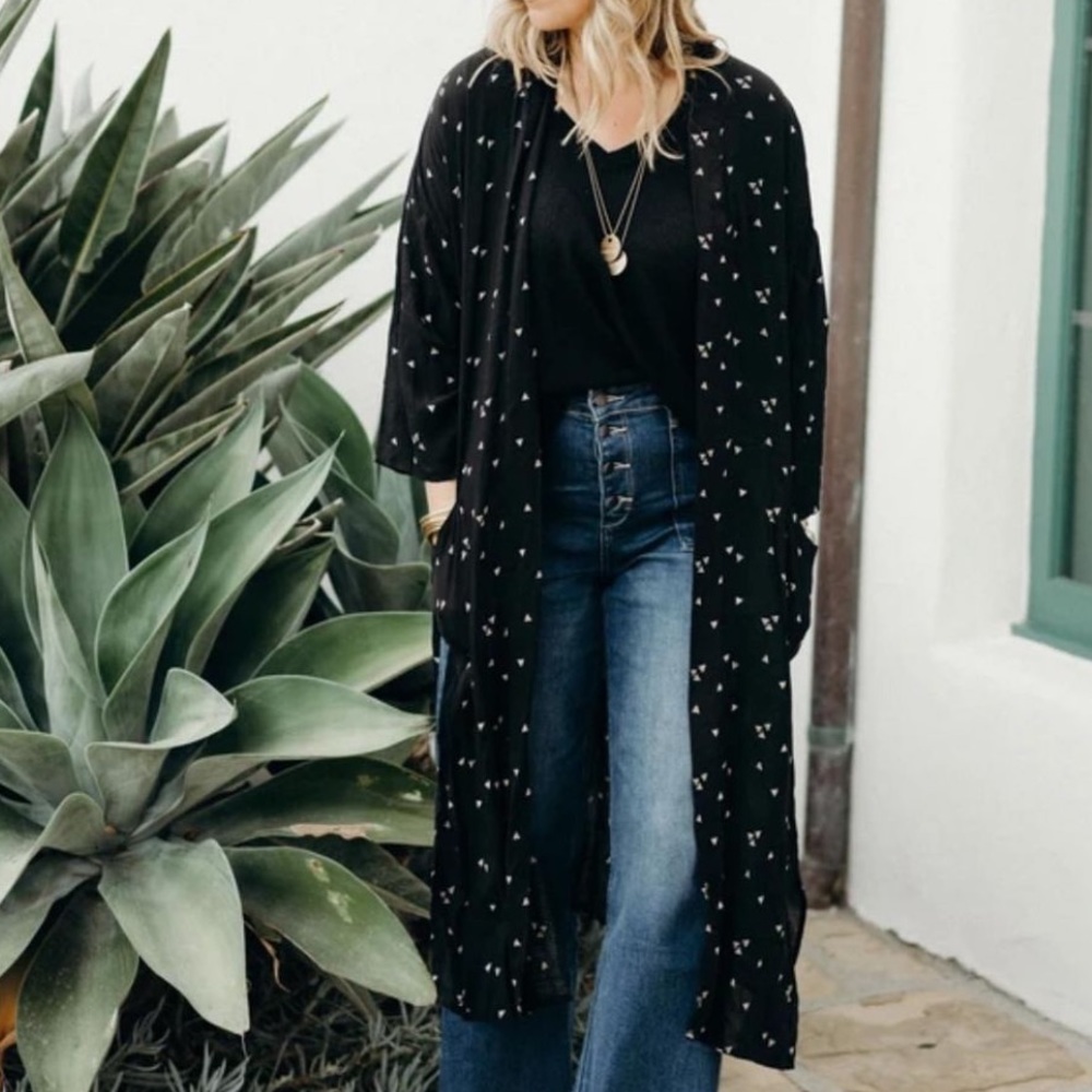 Carly Jean Los Angeles Kimono XS